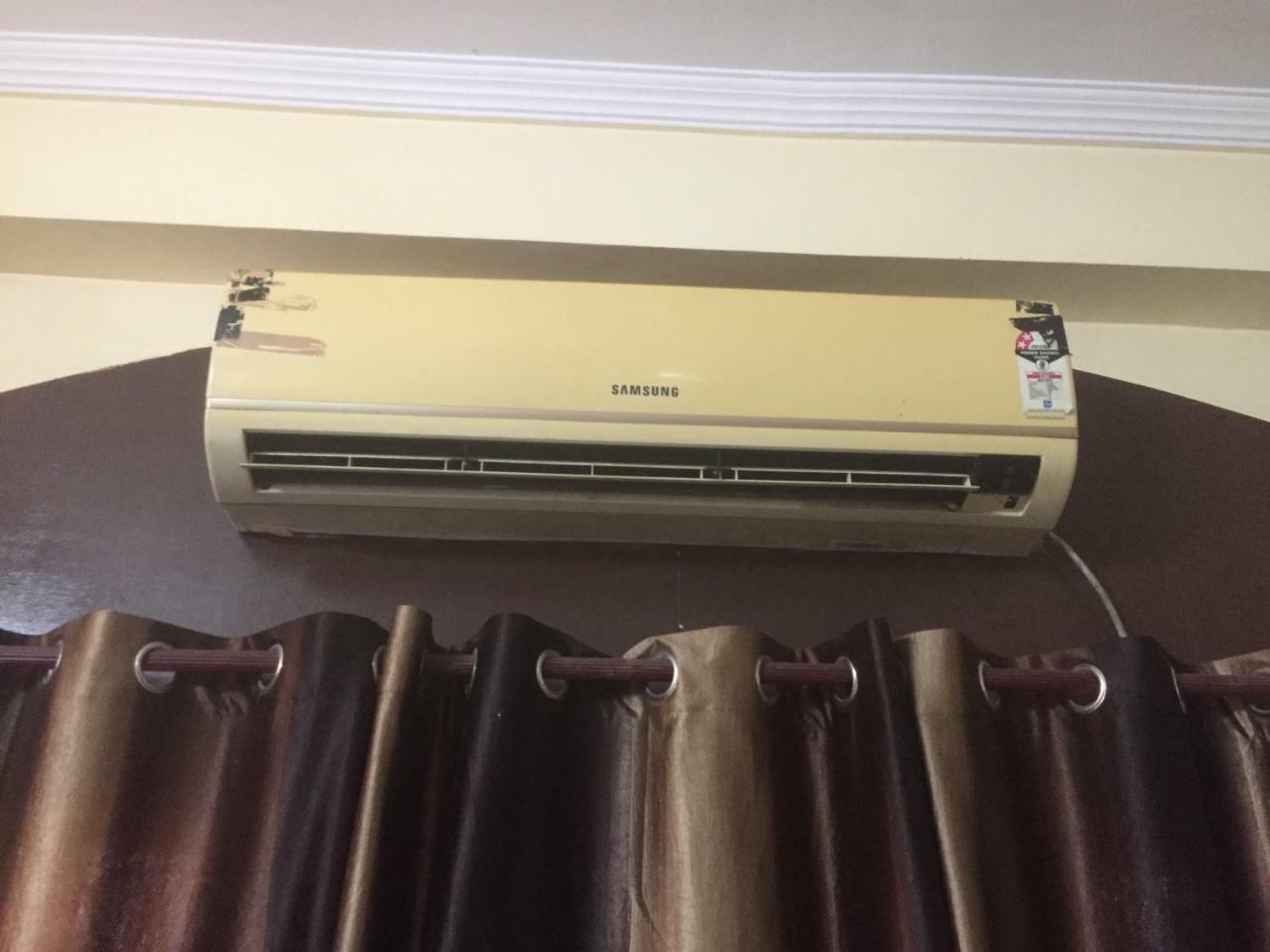 הרידוואר Hotel Kings Inn מראה חיצוני תמונה